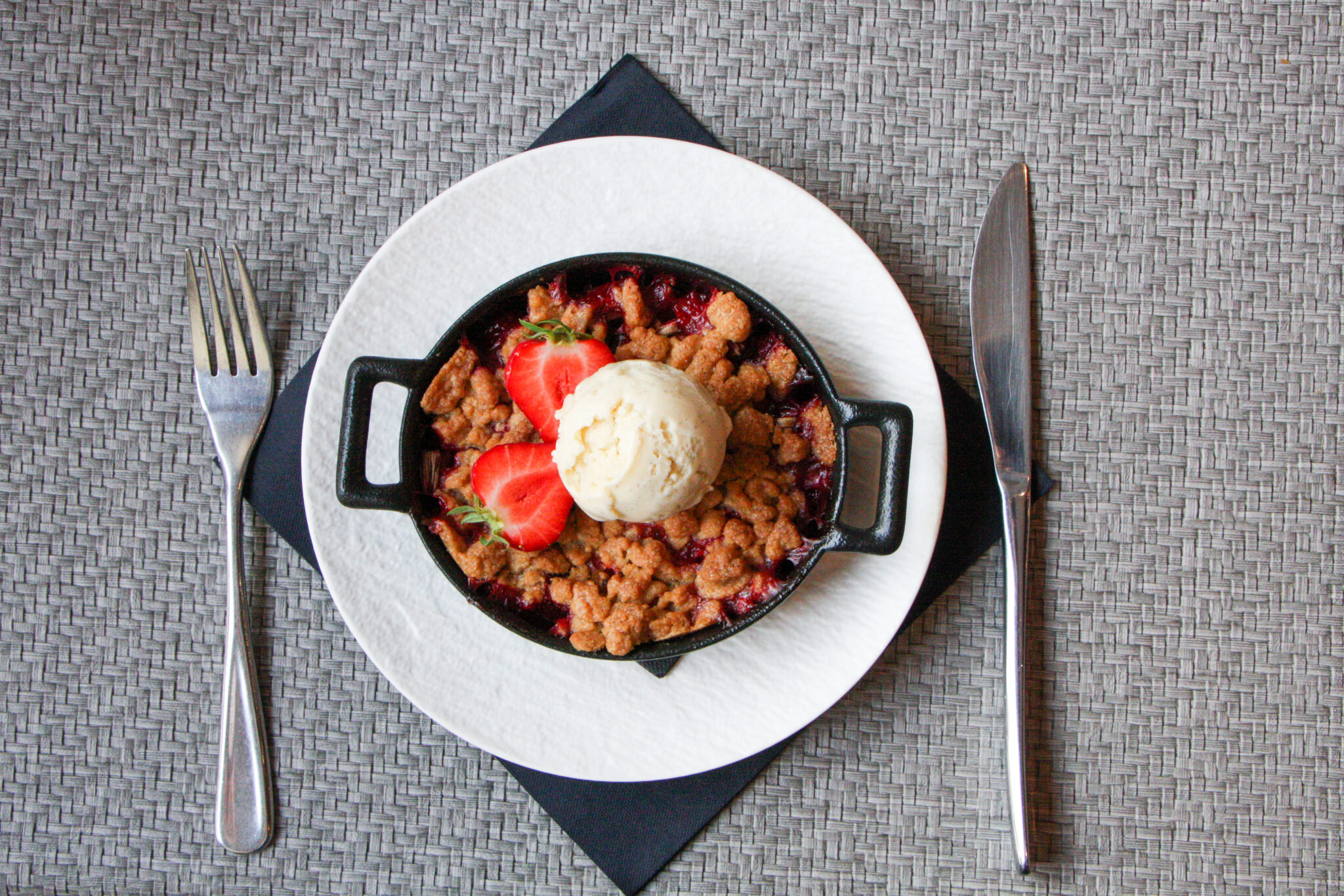 _IMG_9023 Crumble fraise rhubarbe